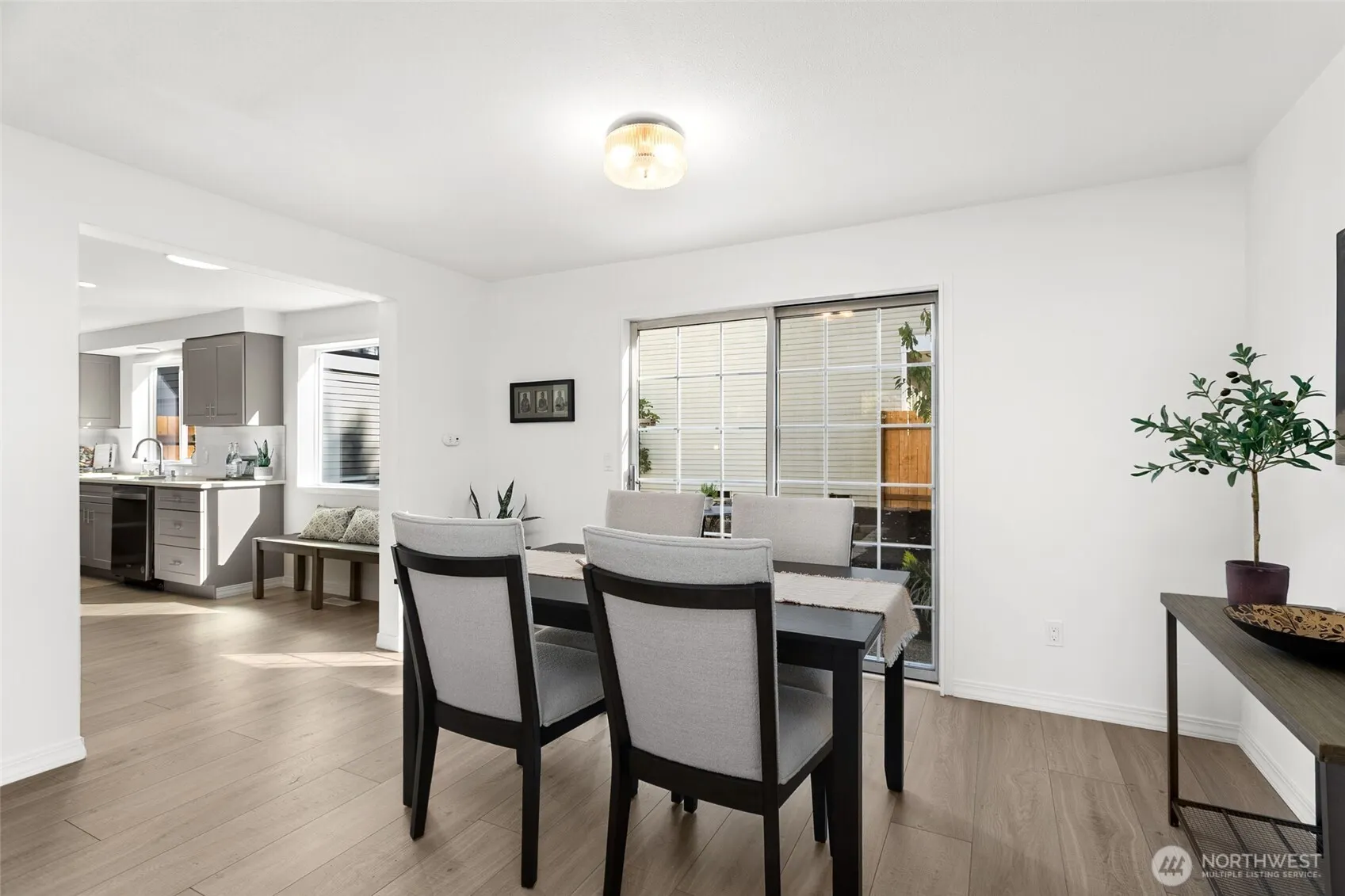 10236 NE 129th Lane , Kirkland, WA 98034