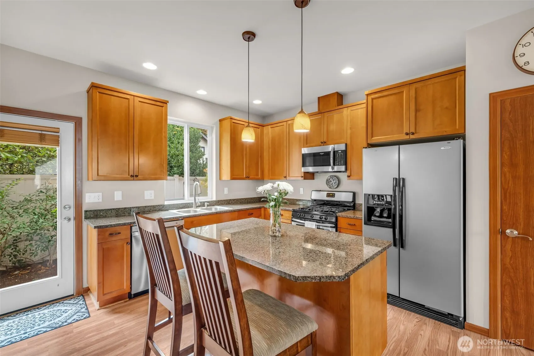 160 6th Avenue SE, Issaquah, WA 98027