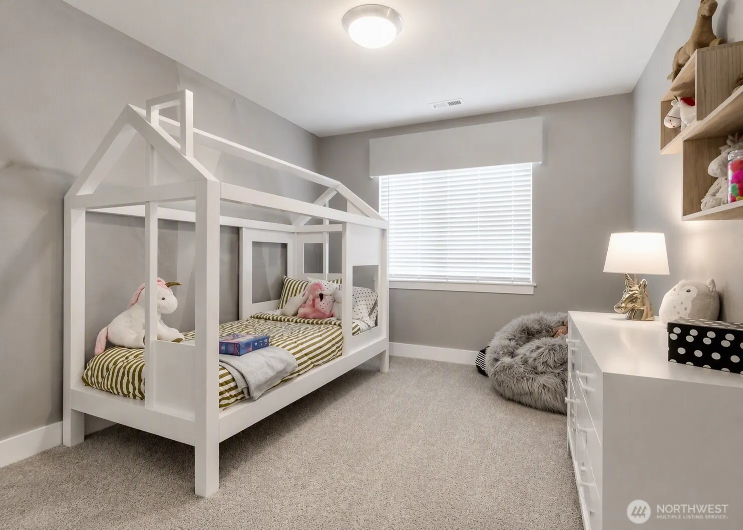 22713 35th Ave SE , Bothell, WA 98021