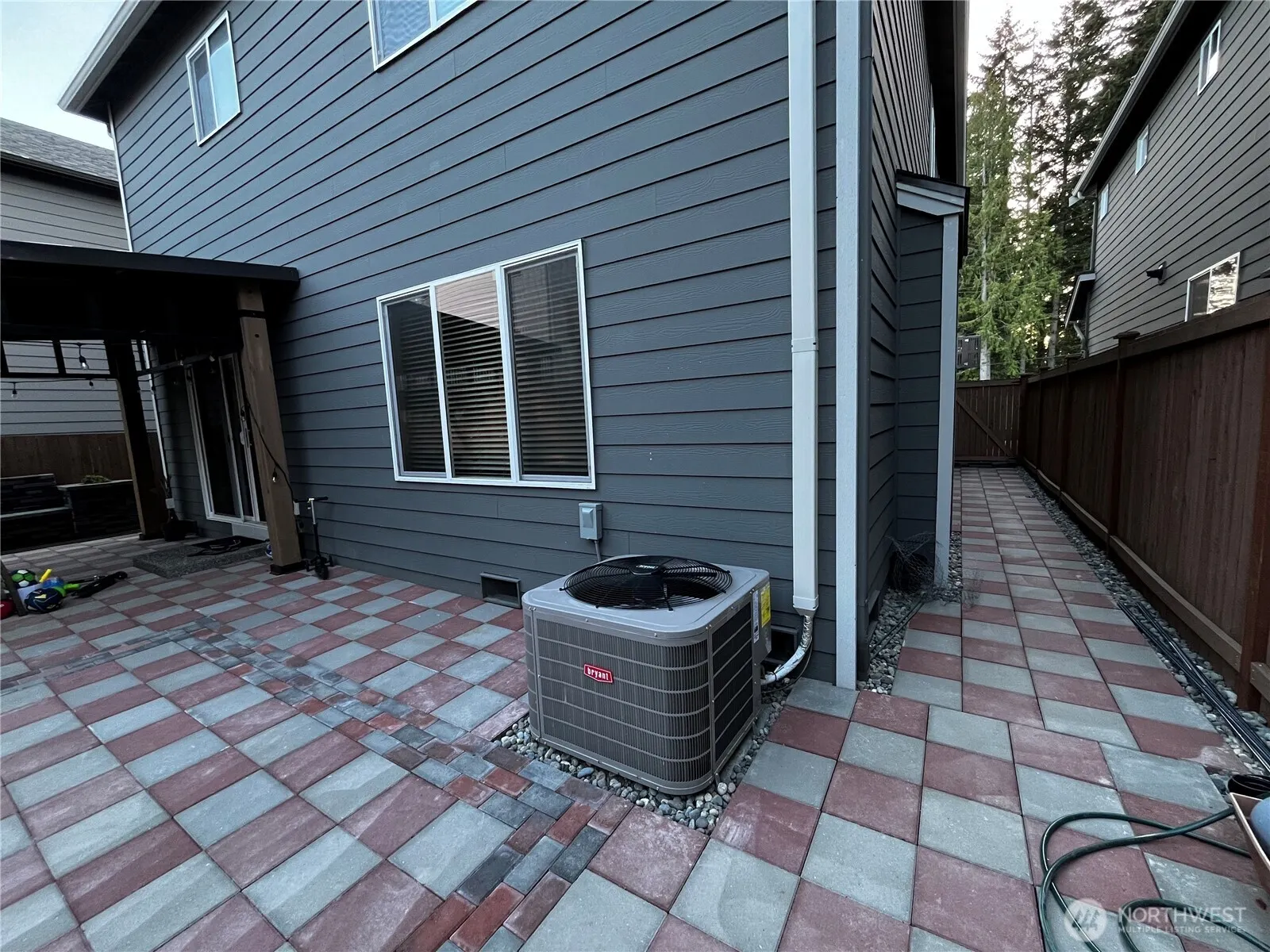 22713 35th Ave SE , Bothell, WA 98021