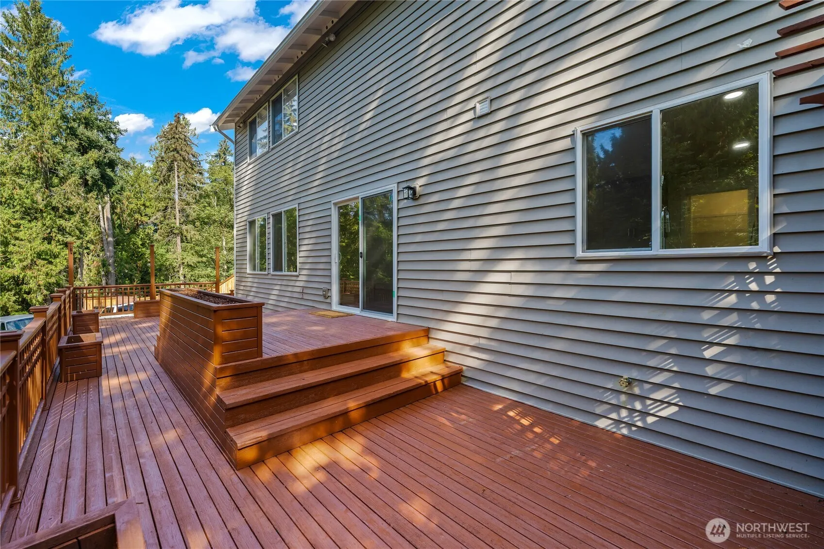 9525 S 221st Place , Kent, WA 98031