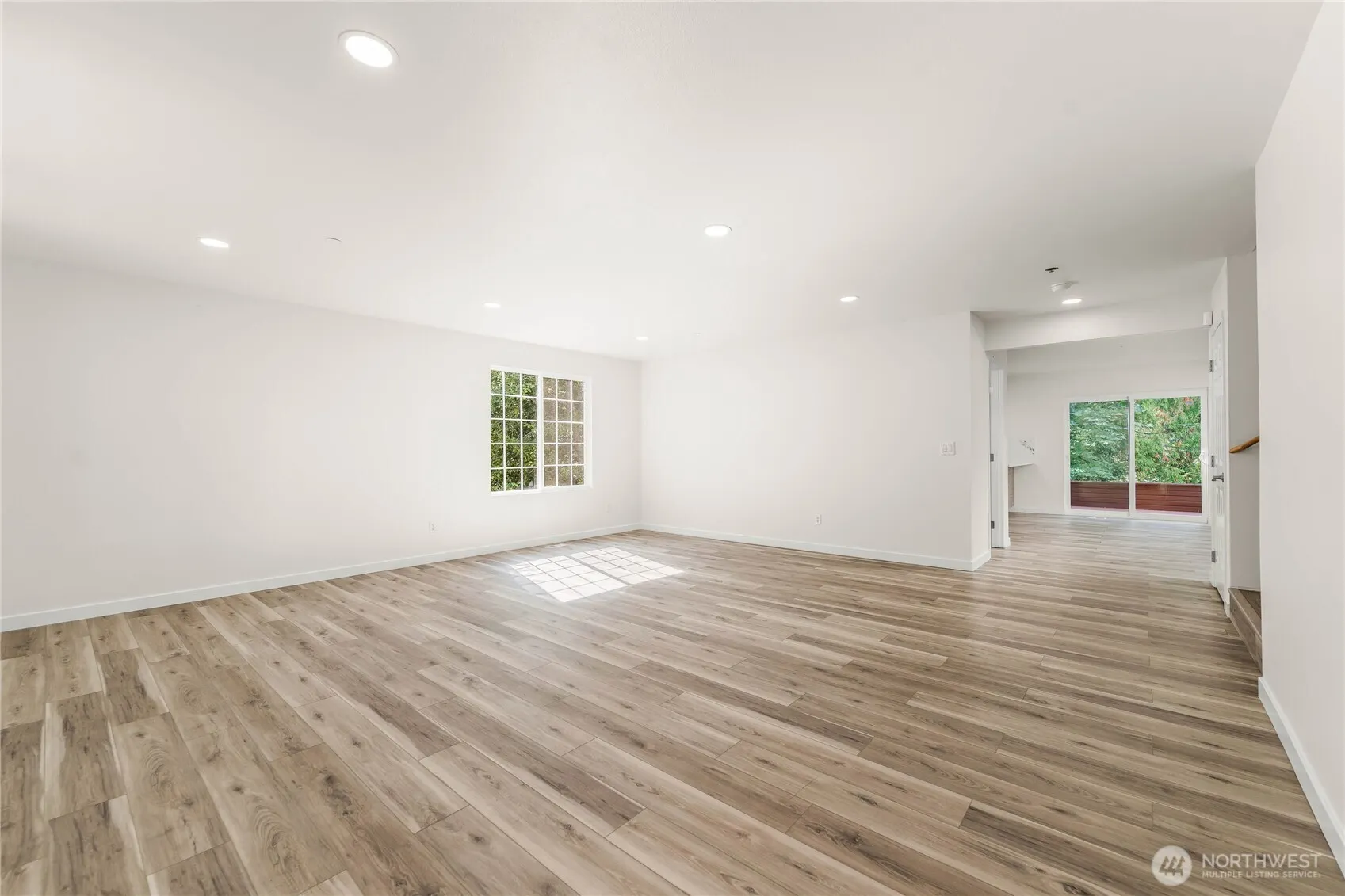 9525 S 221st Place , Kent, WA 98031
