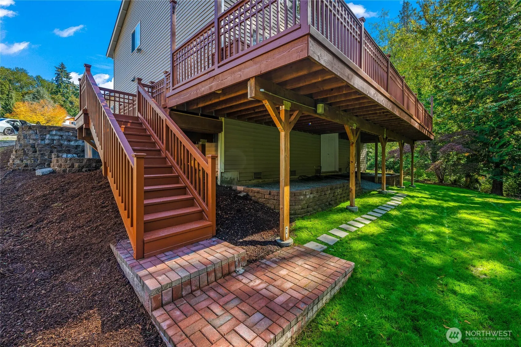 9525 S 221st Place , Kent, WA 98031