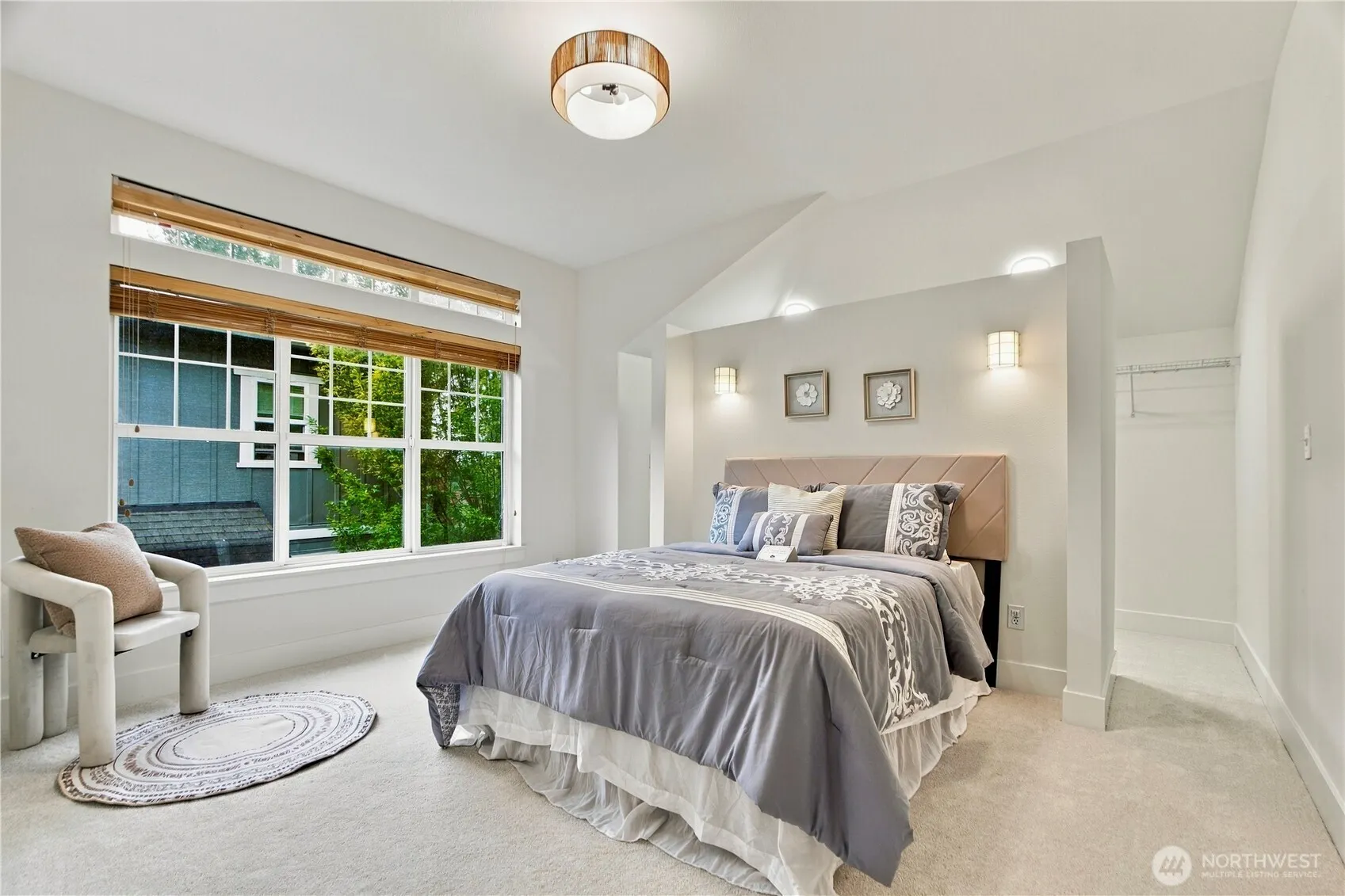 1789 27th Ln NE, Issaquah, WA 98029