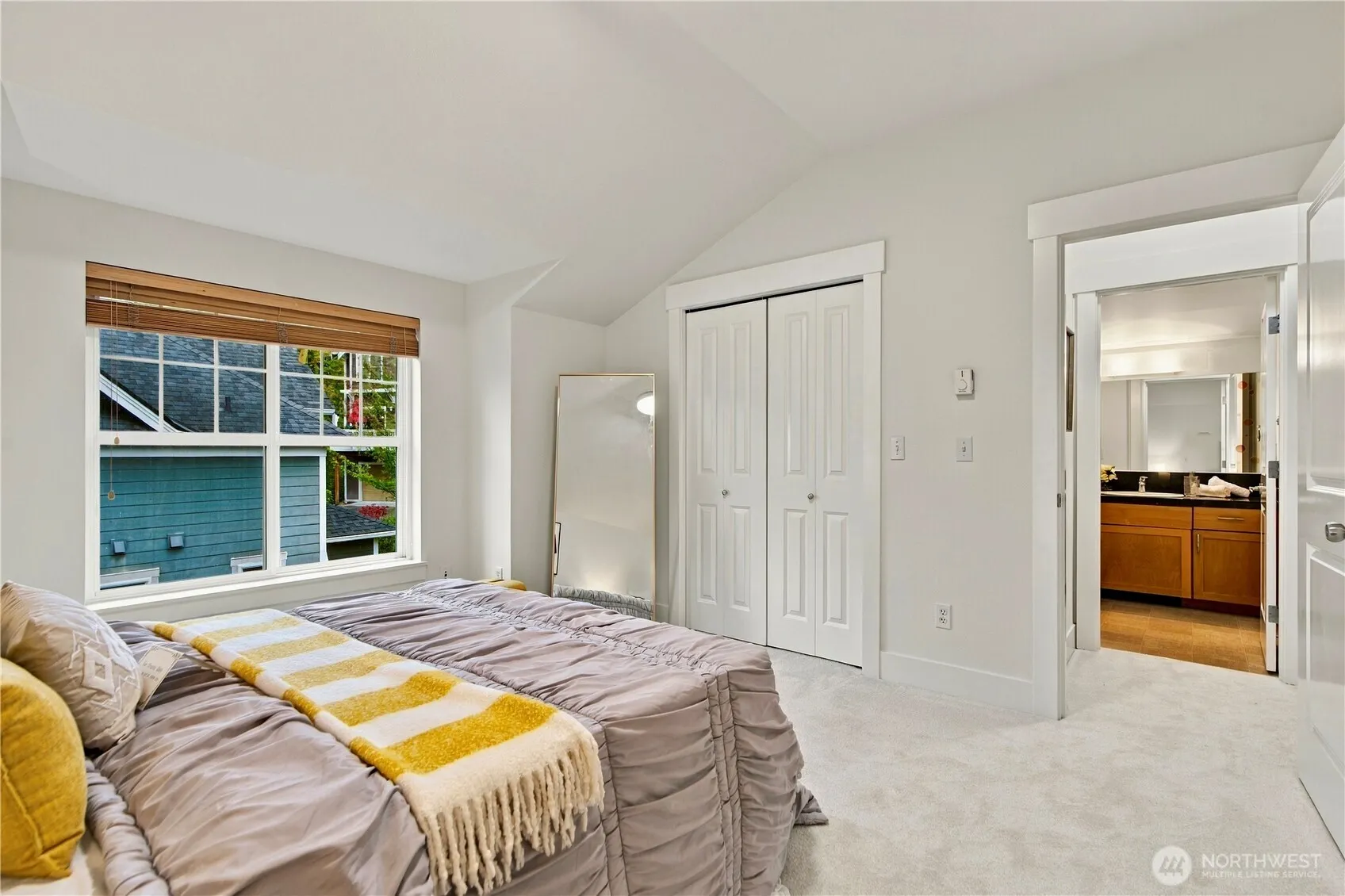 1789 27th Ln NE, Issaquah, WA 98029