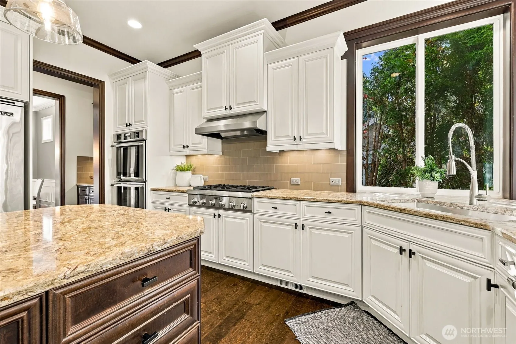 1453 244th Place SE, Sammamish, WA 98075-6090