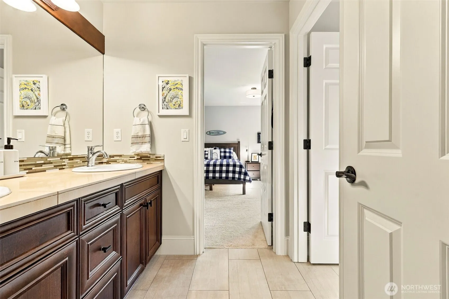 1453 244th Place SE, Sammamish, WA 98075-6090