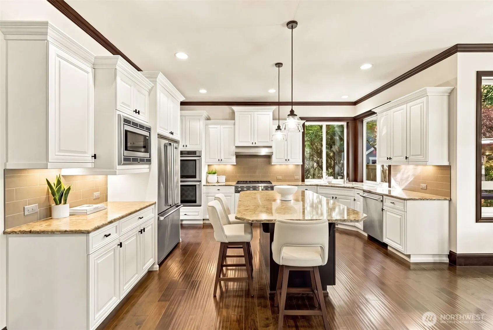 1453 244th Place SE, Sammamish, WA 98075-6090