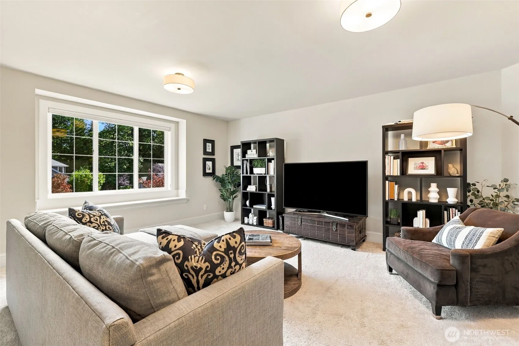 1453 244th Place SE, Sammamish, WA 98075-6090