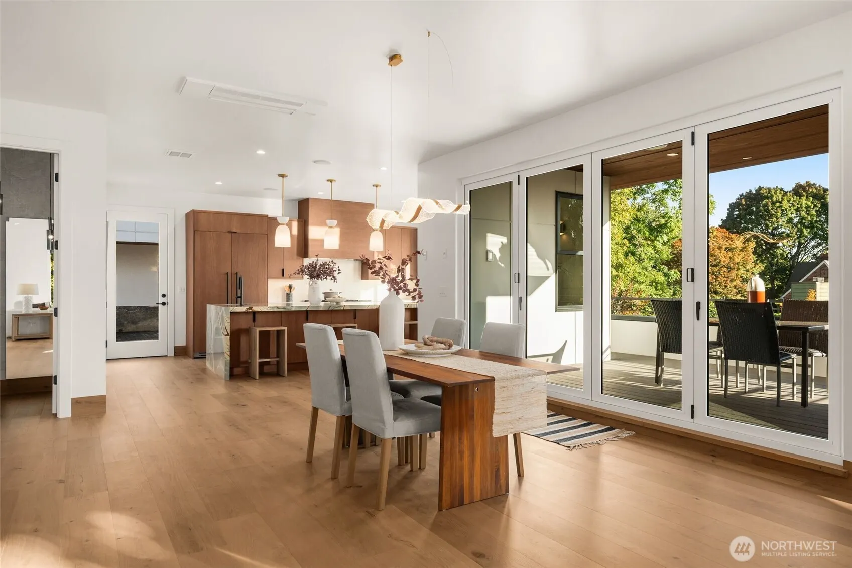 614 33rd Avenue E, Seattle, WA 98112