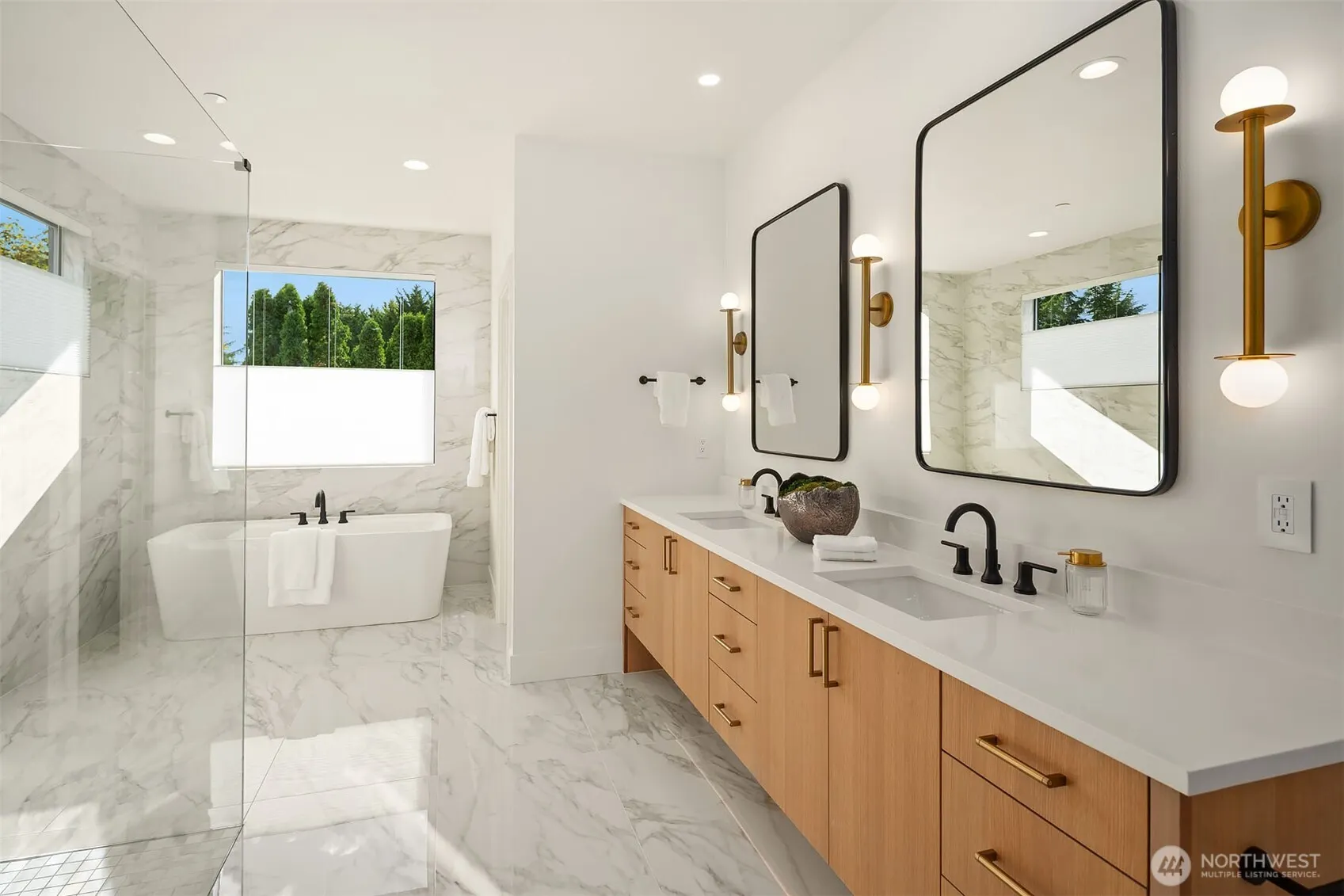 13216 NE 129th Place , Kirkland, WA 98034
