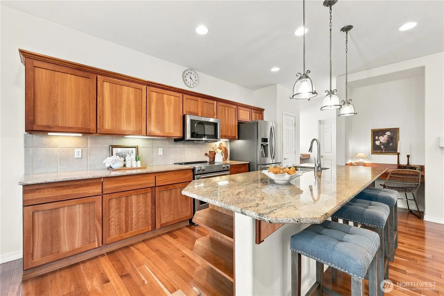 12423 231st Avenue NE, Redmond, WA 98053