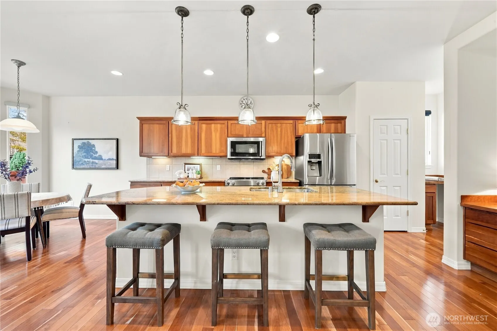 12423 231st Avenue NE, Redmond, WA 98053