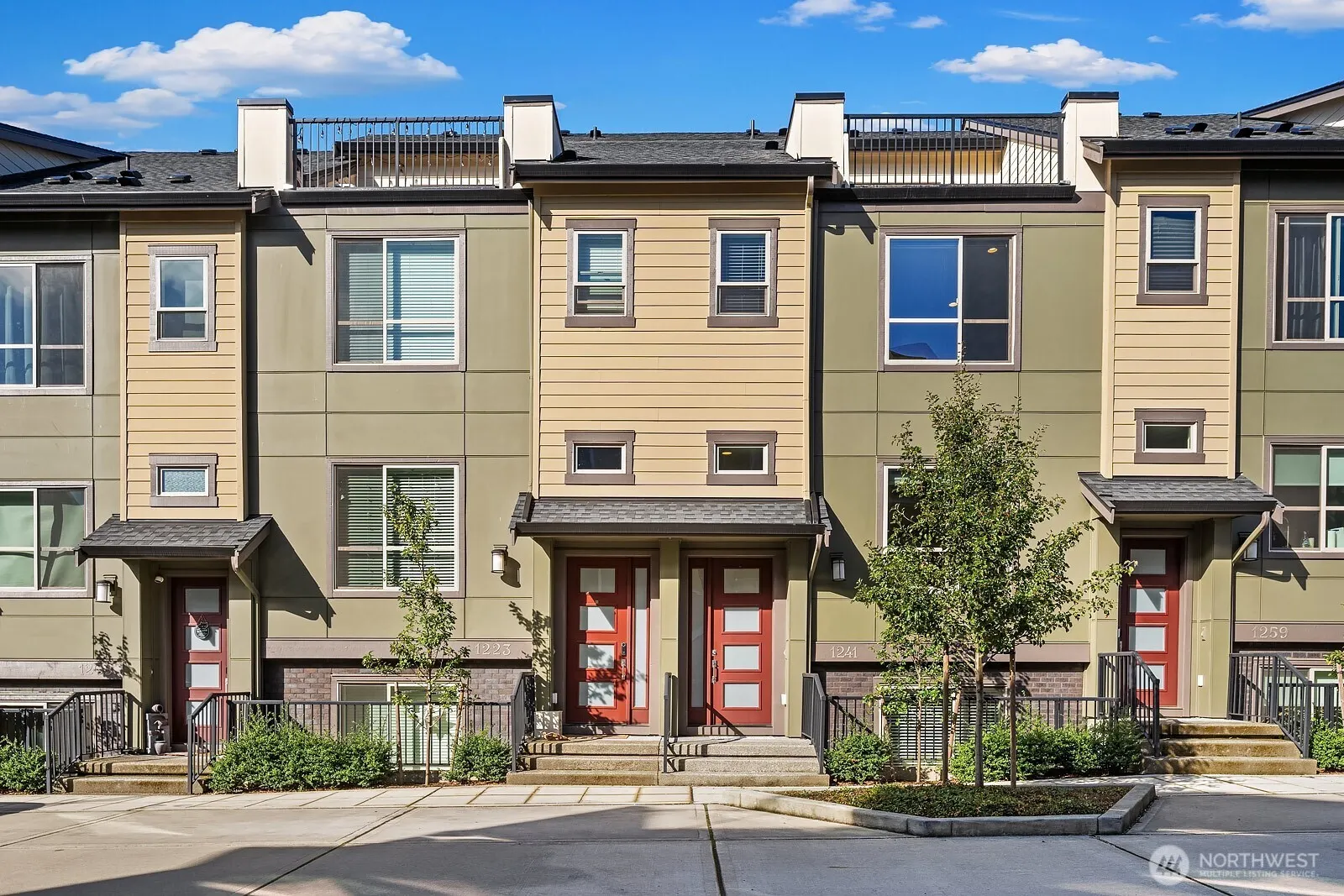 1241 7th Avenue NE, Issaquah, WA 98029