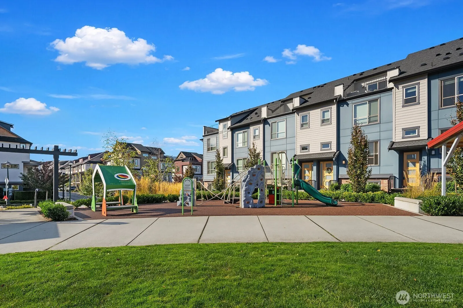 1241 7th Avenue NE, Issaquah, WA 98029