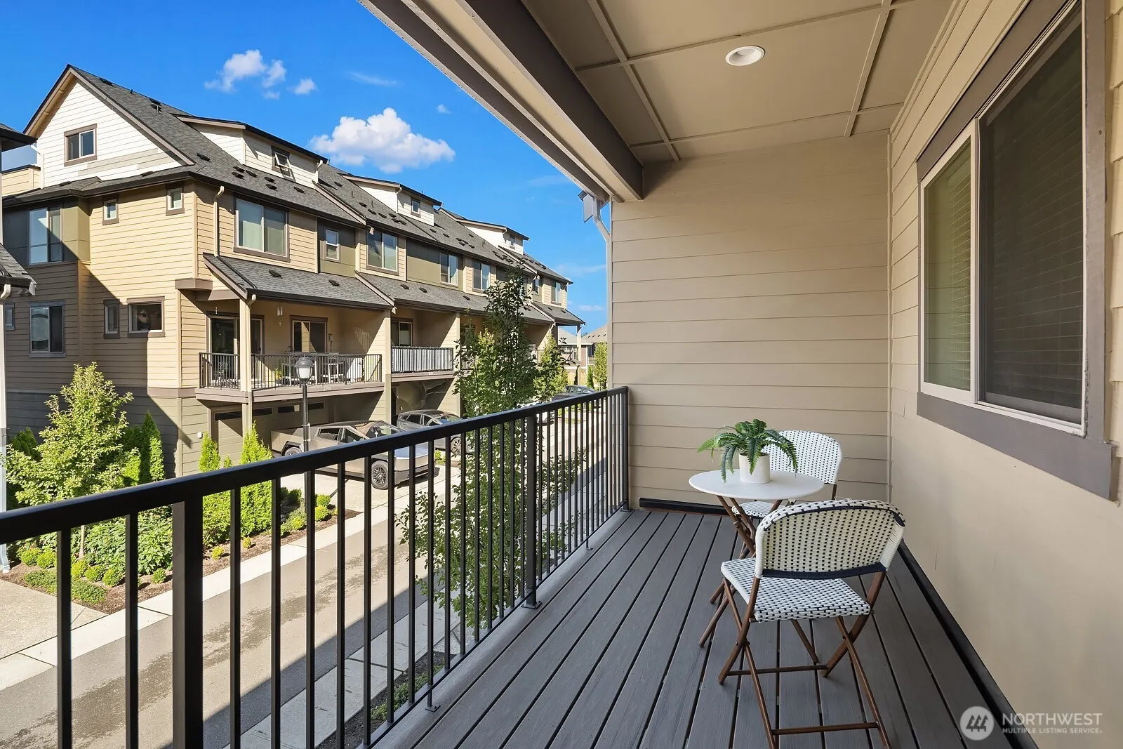 1241 7th Avenue NE, Issaquah, WA 98029
