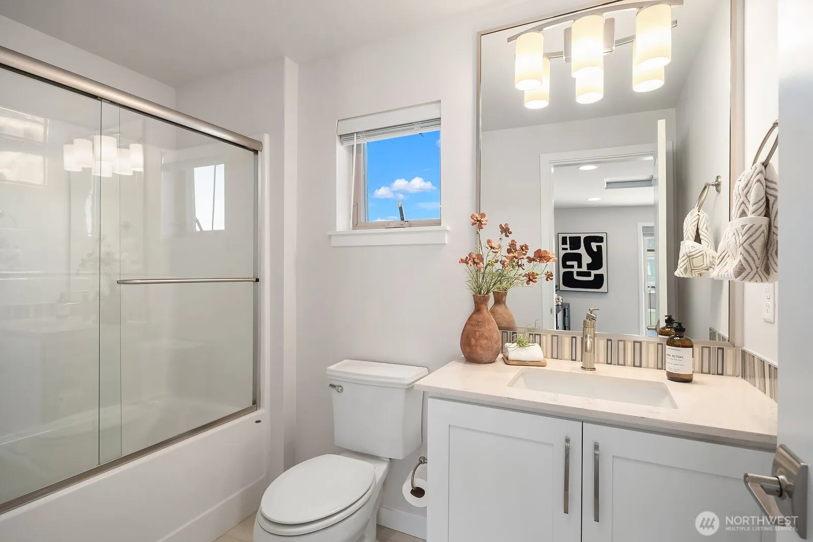 1241 7th Avenue NE, Issaquah, WA 98029