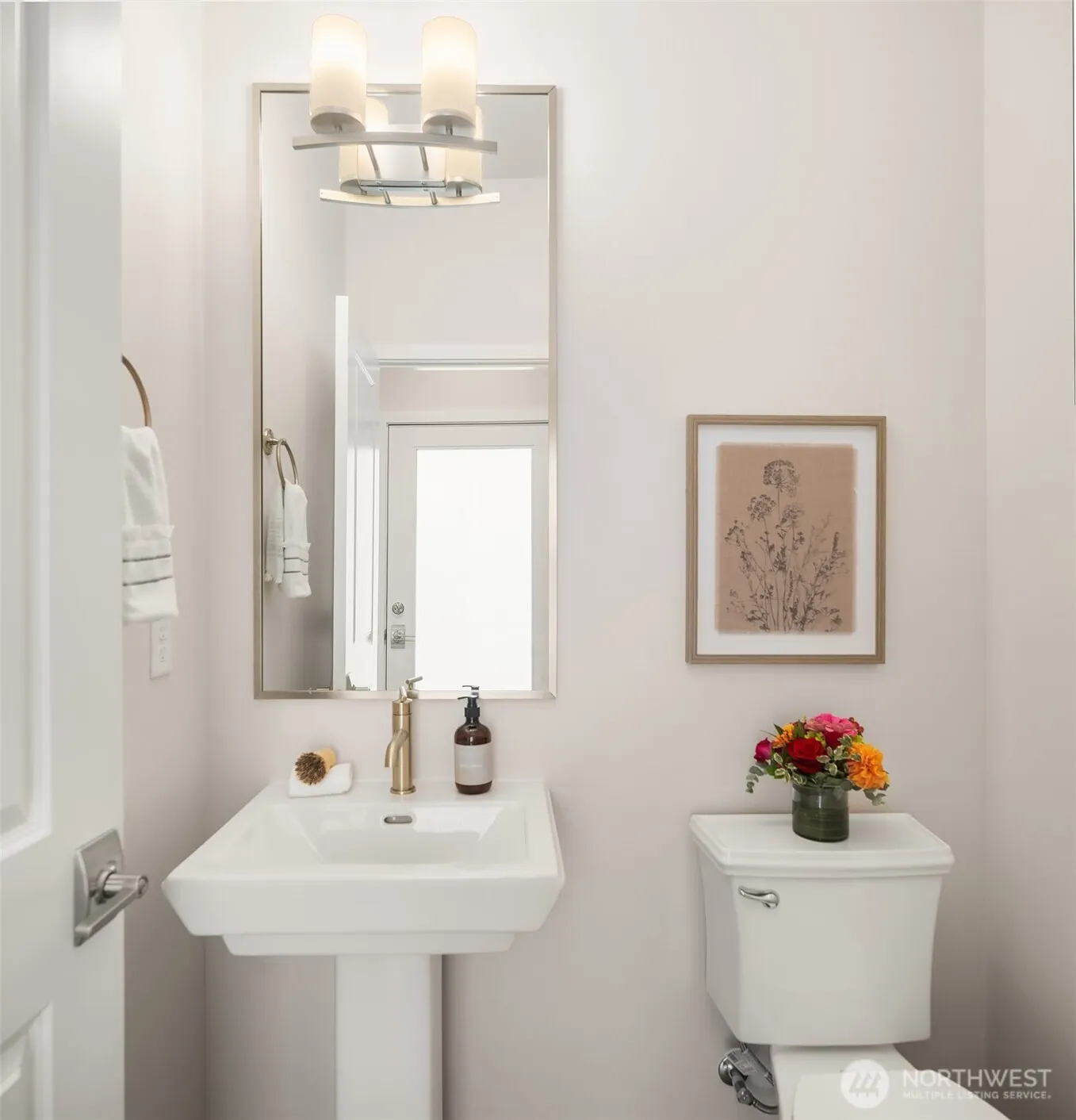 1241 7th Avenue NE, Issaquah, WA 98029
