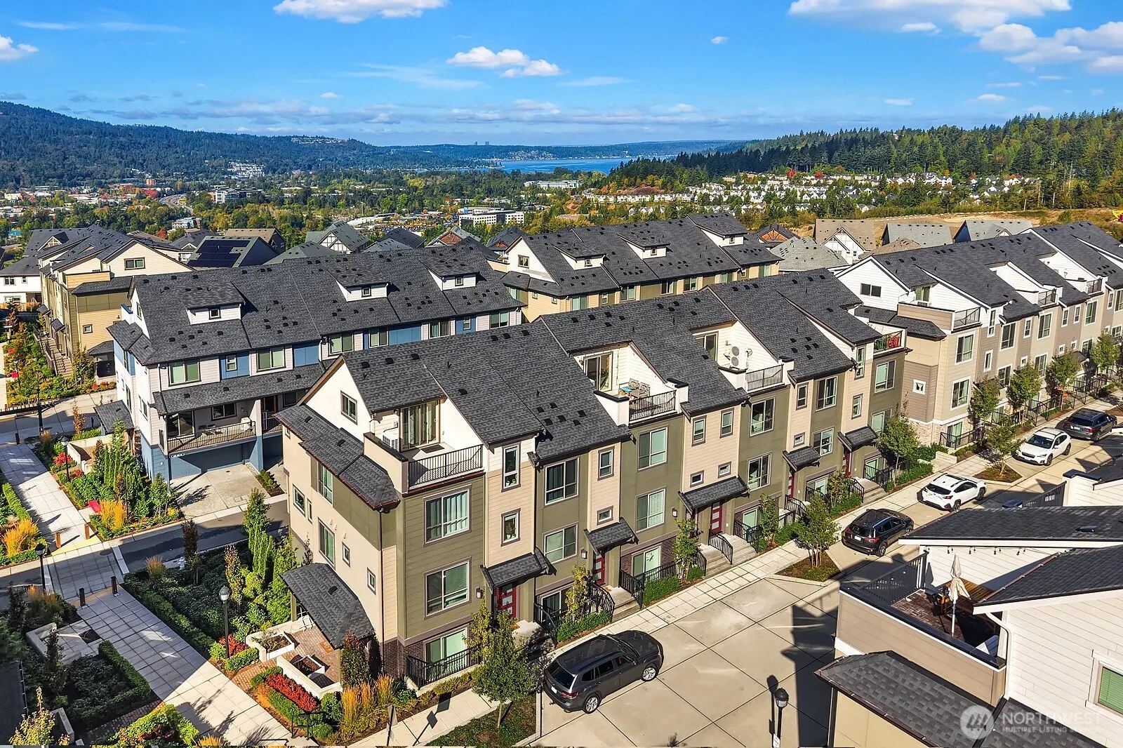 1241 7th Avenue NE, Issaquah, WA 98029