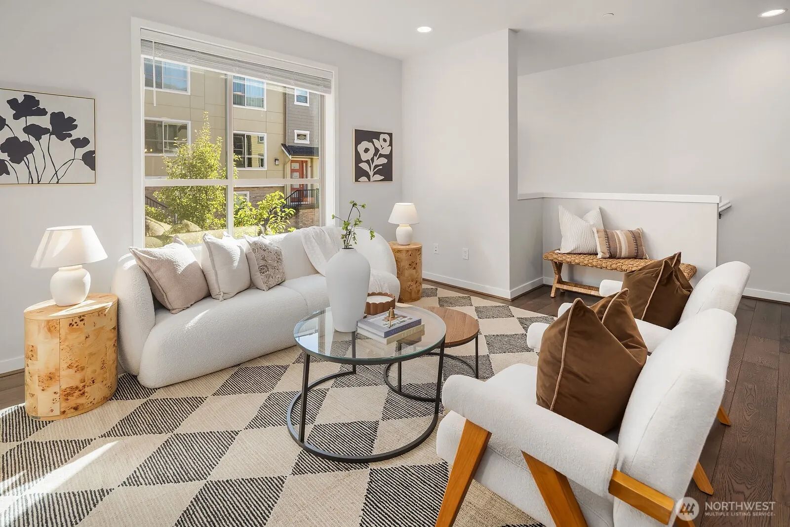 1241 7th Avenue NE, Issaquah, WA 98029