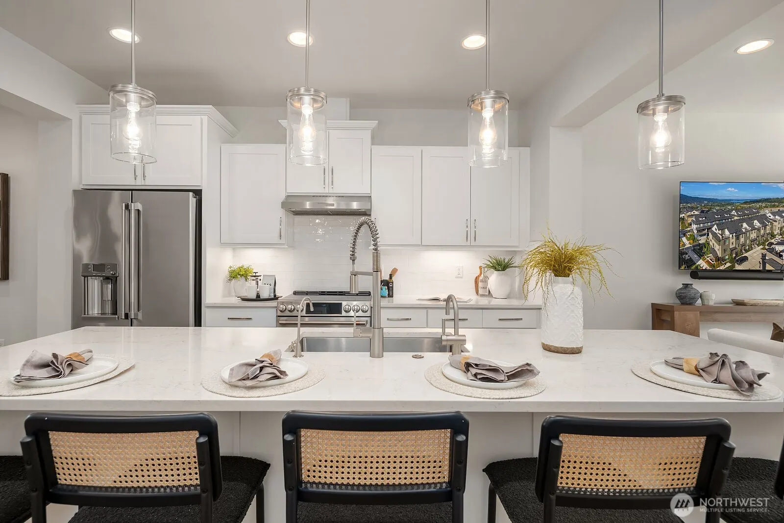 1241 7th Avenue NE, Issaquah, WA 98029