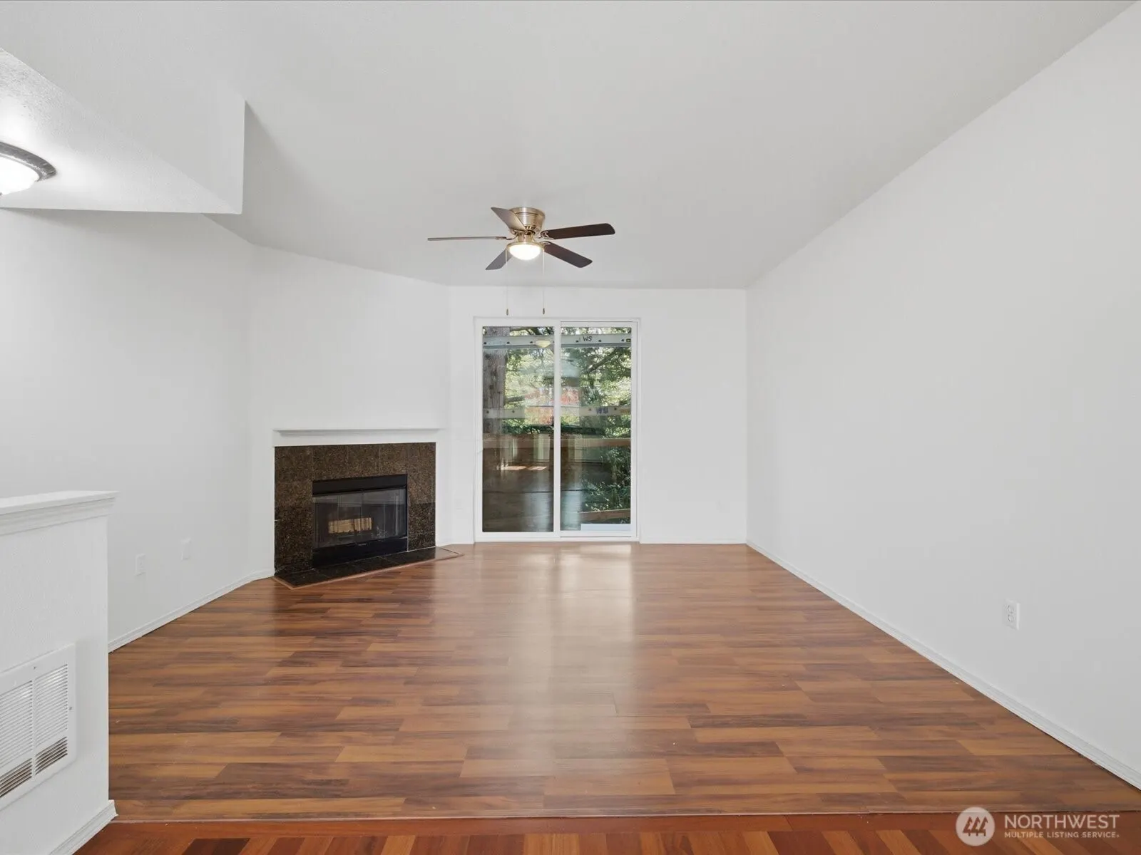 3116 164th Street SW #805, Lynnwood, WA 98087