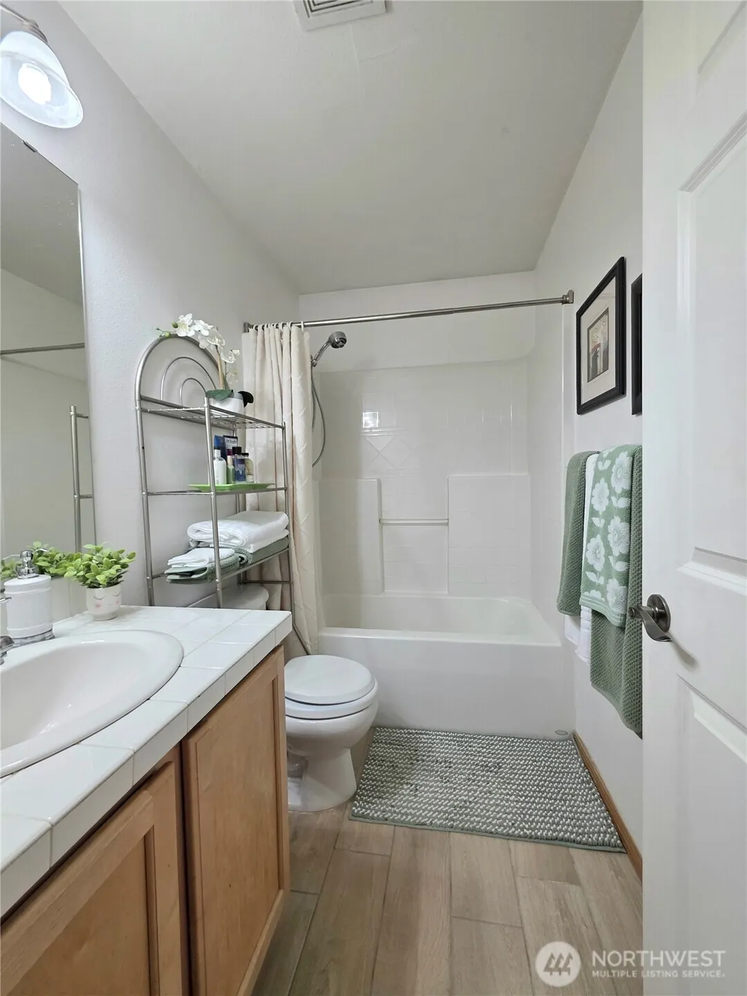 18866 108th Lane SE, Renton, WA 98055-6401
