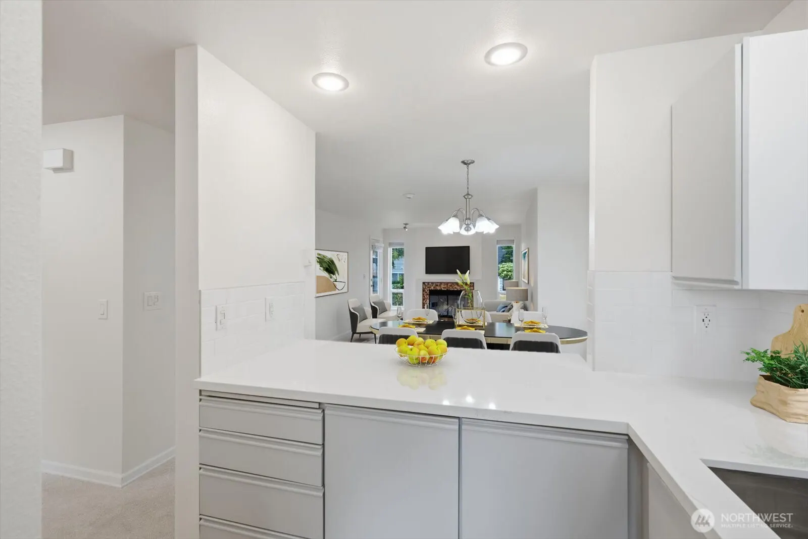 7019 210th Street SW #4, Lynnwood, WA 98036-7372