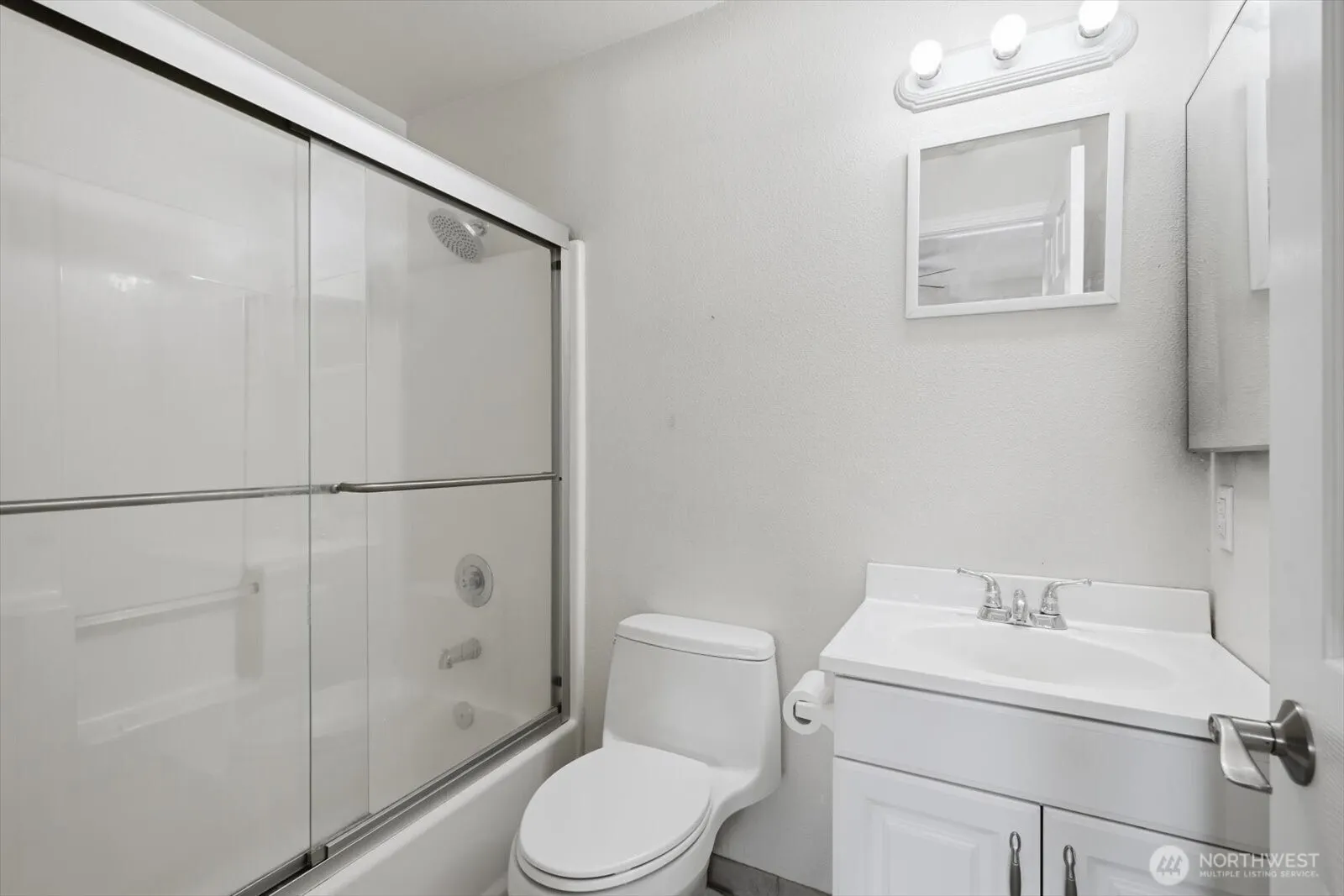 7019 210th Street SW #4, Lynnwood, WA 98036-7372