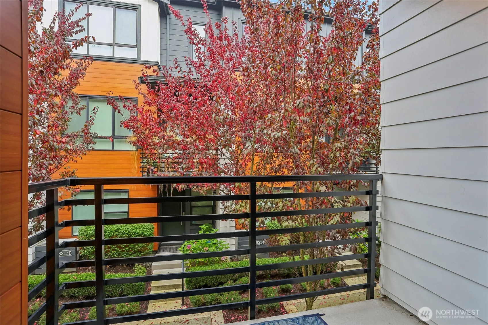 18319 96th Lane NE #B, Bothell, WA 98011