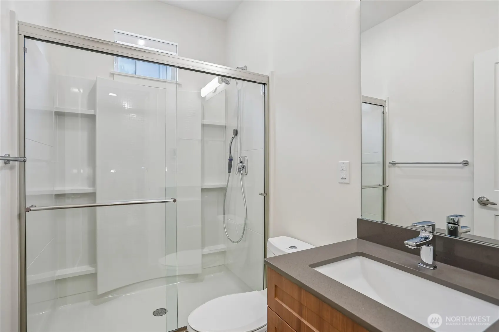 18319 96th Lane NE #B, Bothell, WA 98011