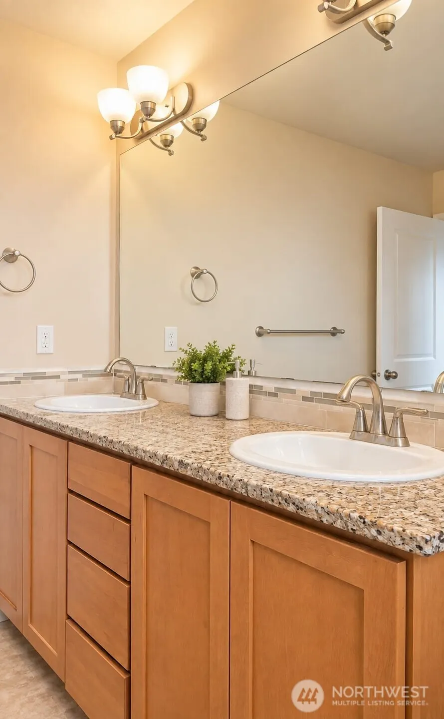 16500 SE 1st Dr , Bothell, WA 98012