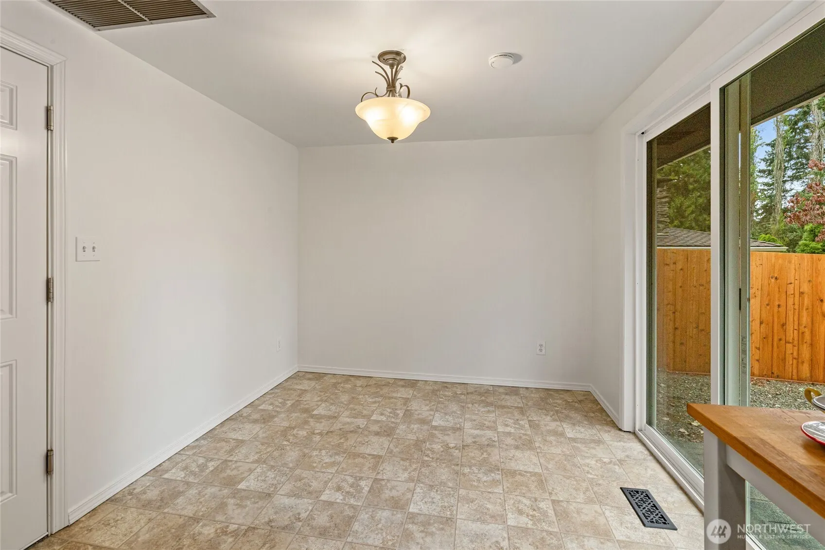 730 Woodland Way , Kent, WA 98030