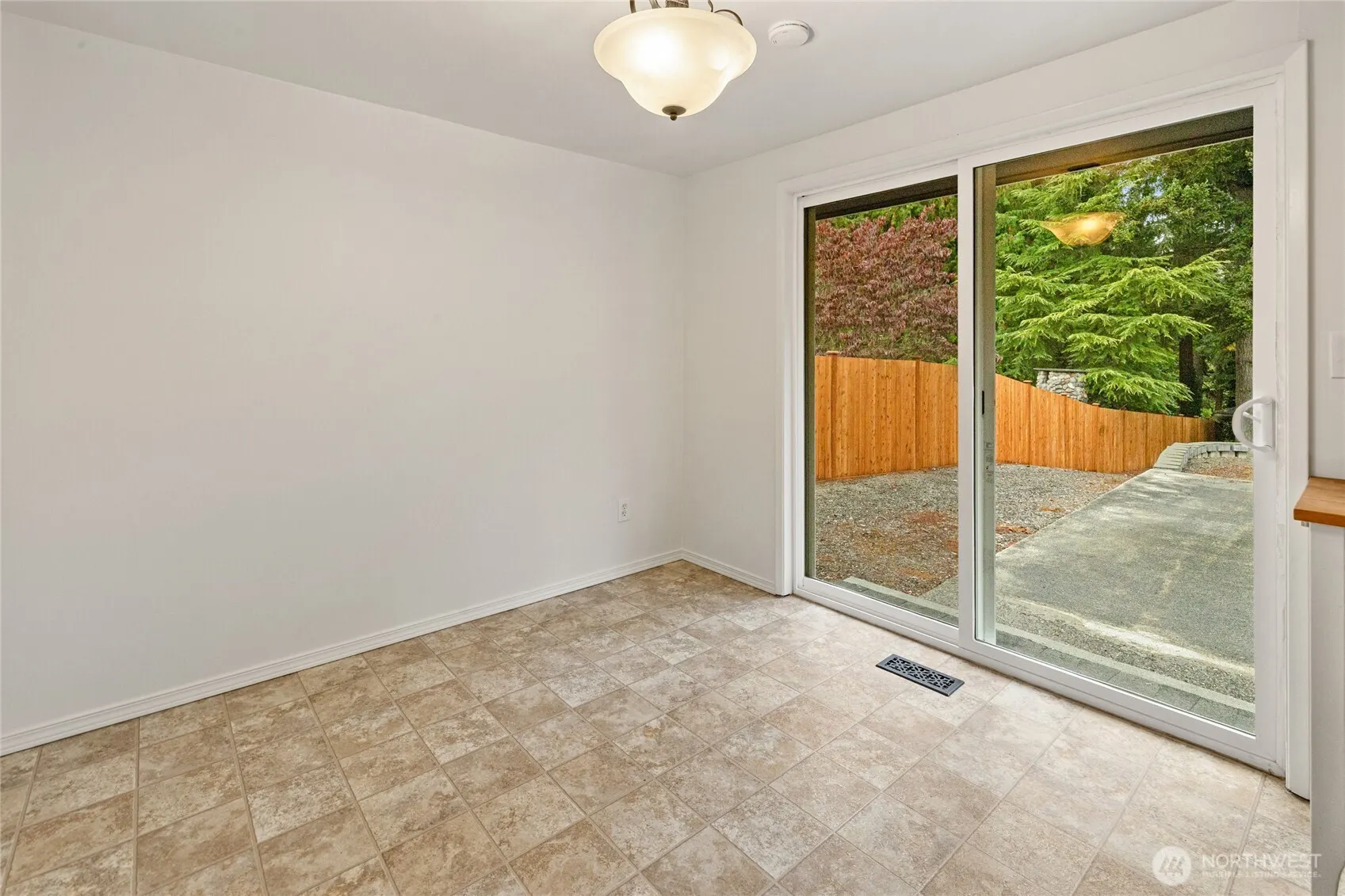 730 Woodland Way , Kent, WA 98030