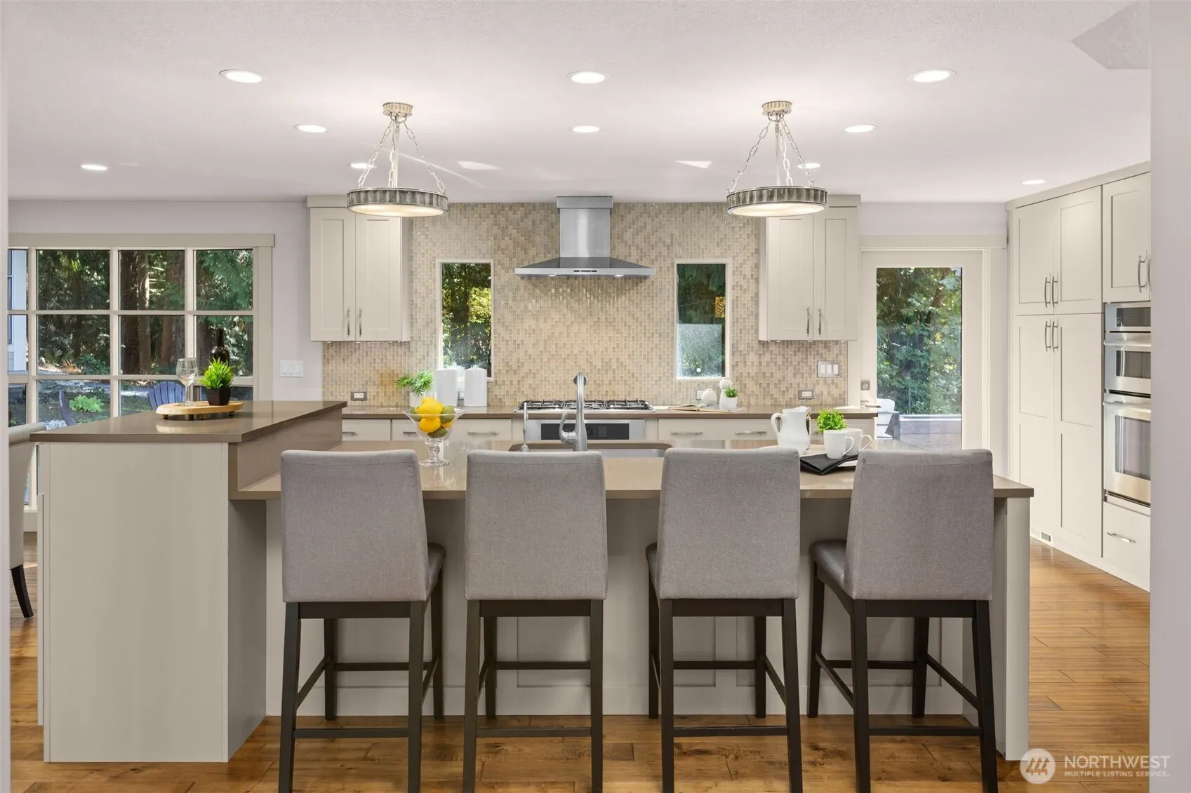 20535 NE 37th Way , Sammamish, WA 98074
