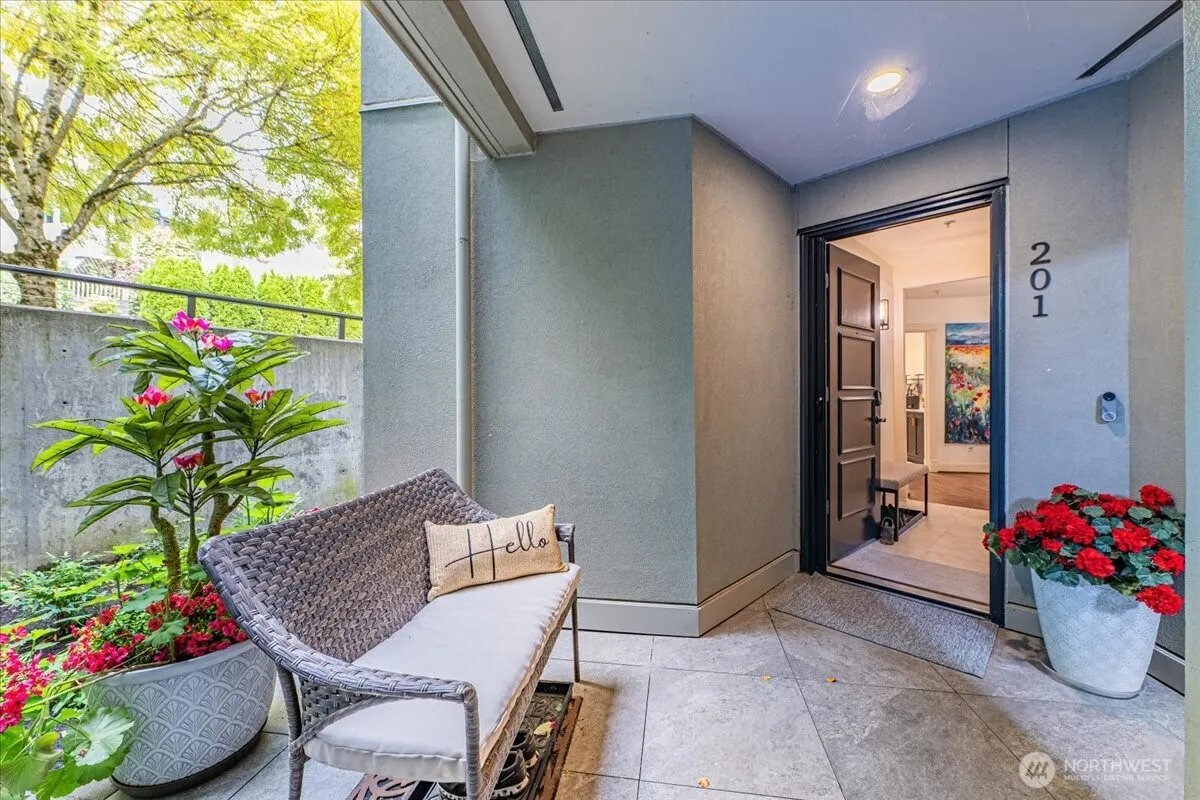 121 Lakeside Avenue #201, Seattle, WA 98122