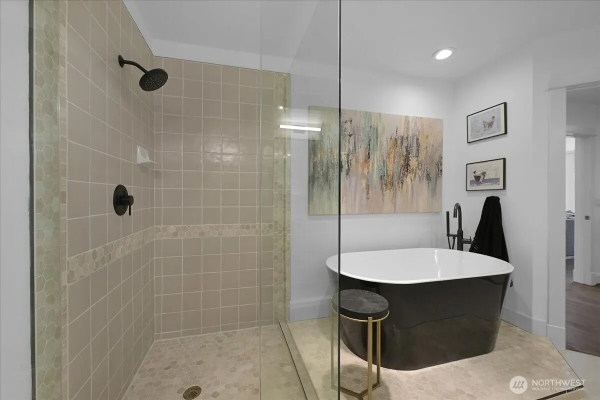 121 Lakeside Avenue #201, Seattle, WA 98122