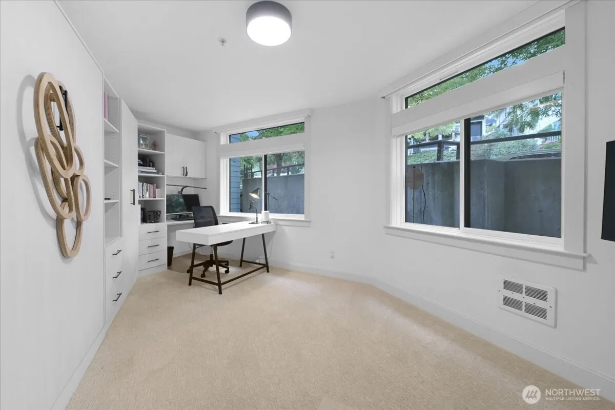 121 Lakeside Avenue #201, Seattle, WA 98122
