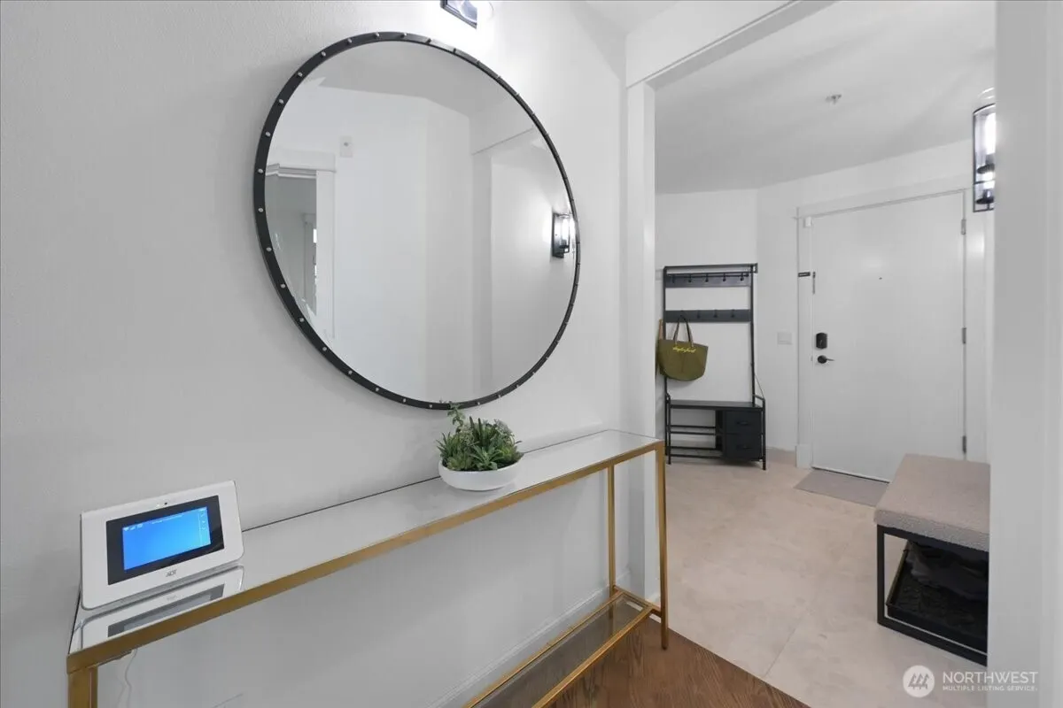 121 Lakeside Avenue #201, Seattle, WA 98122