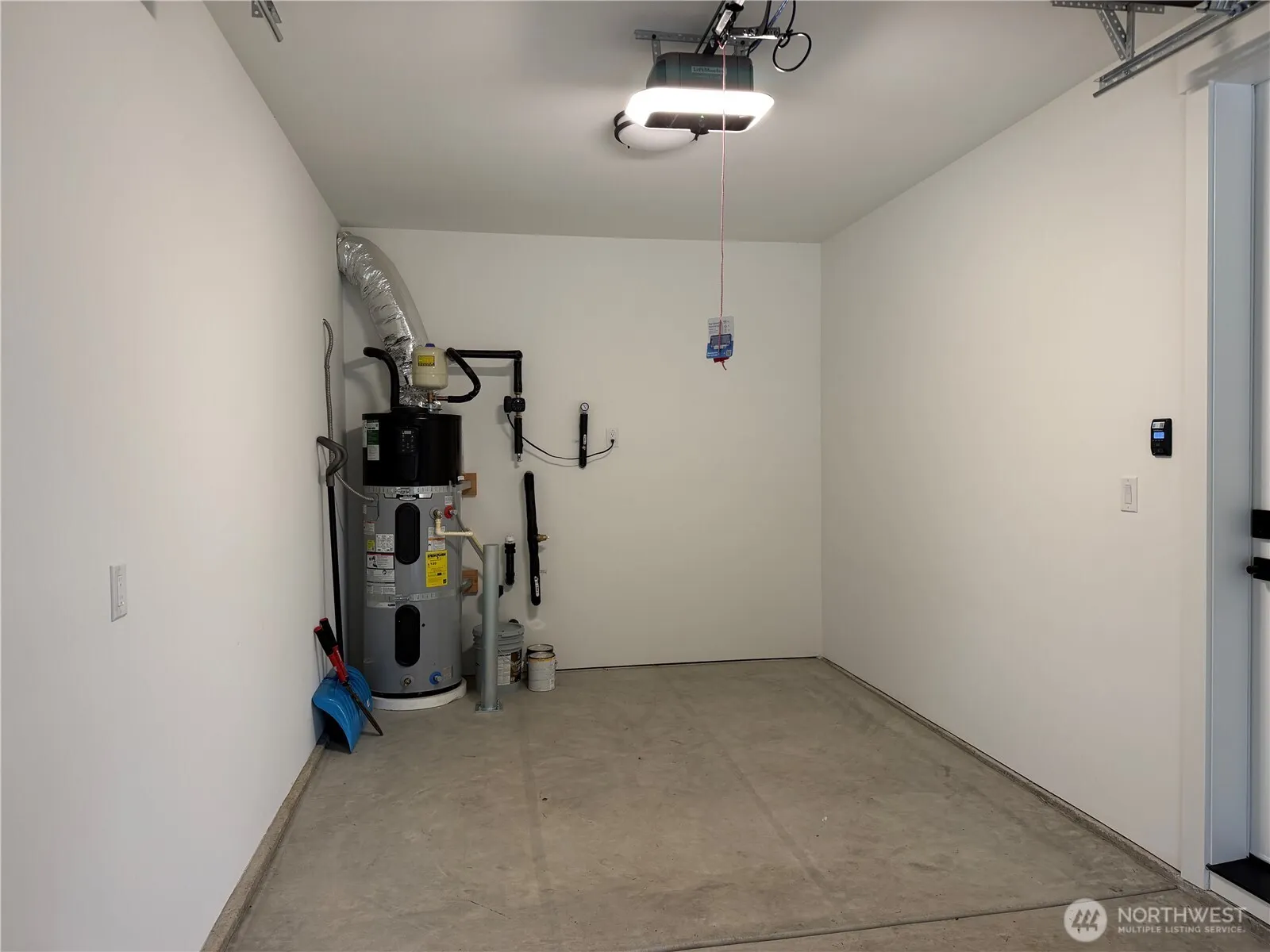 8013 131st Place NE, Kirkland, WA 98033