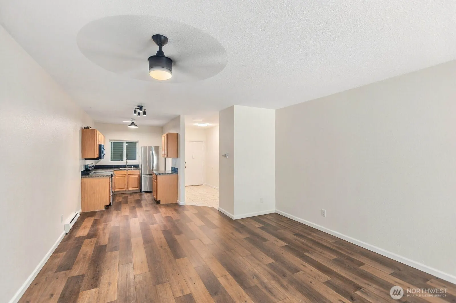 14475 NE 40th St #E202, Bellevue, WA 98007