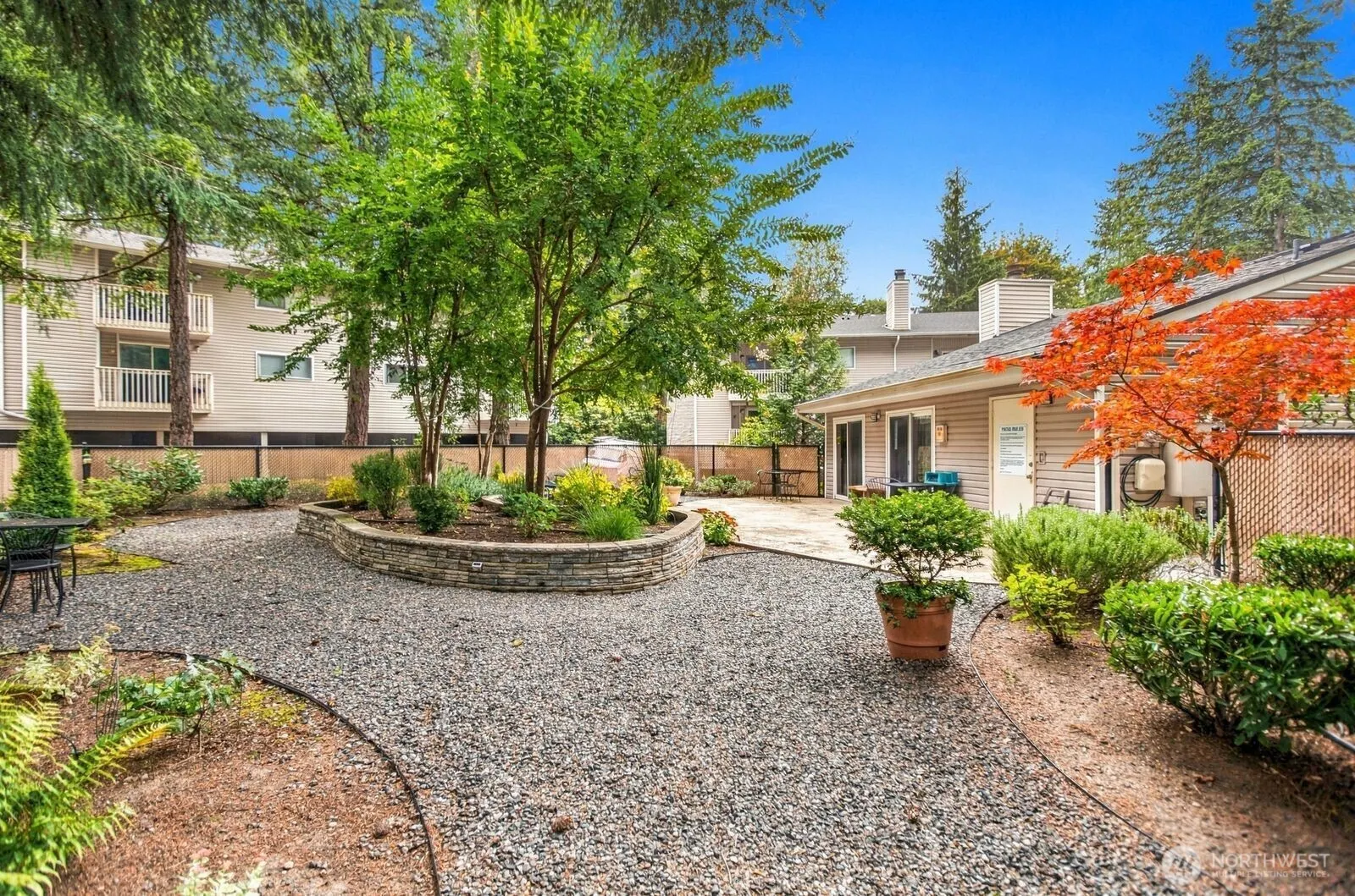 14475 NE 40th St #E202, Bellevue, WA 98007