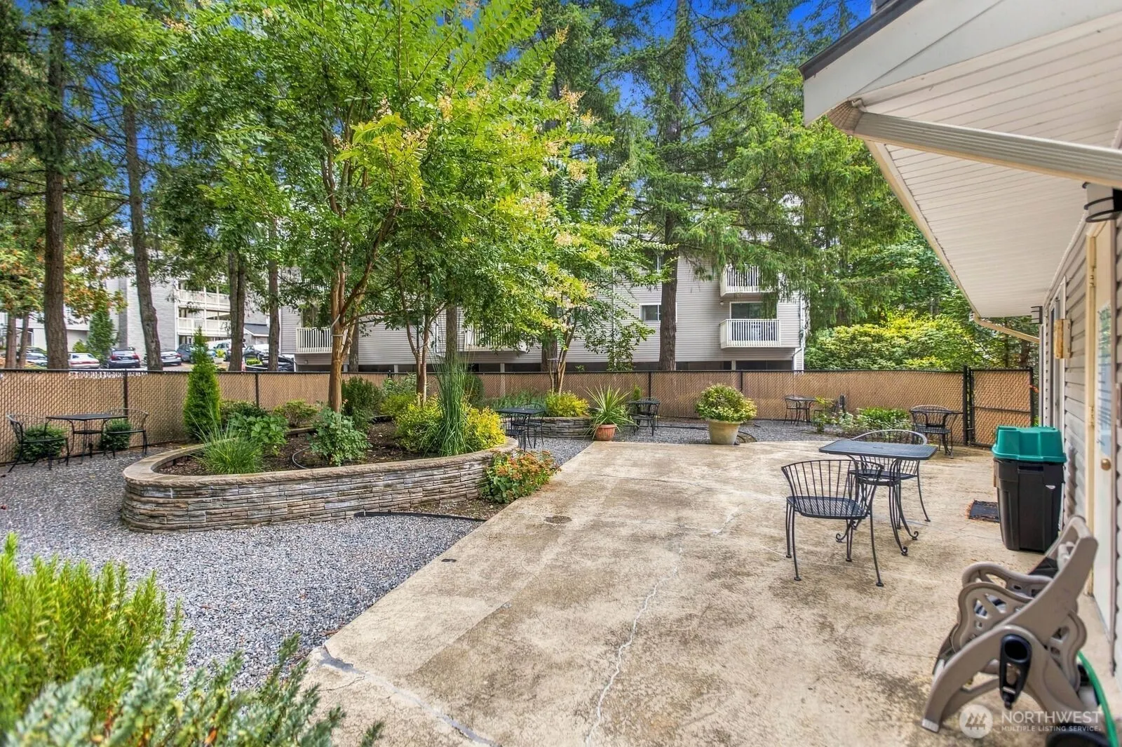 14475 NE 40th St #E202, Bellevue, WA 98007