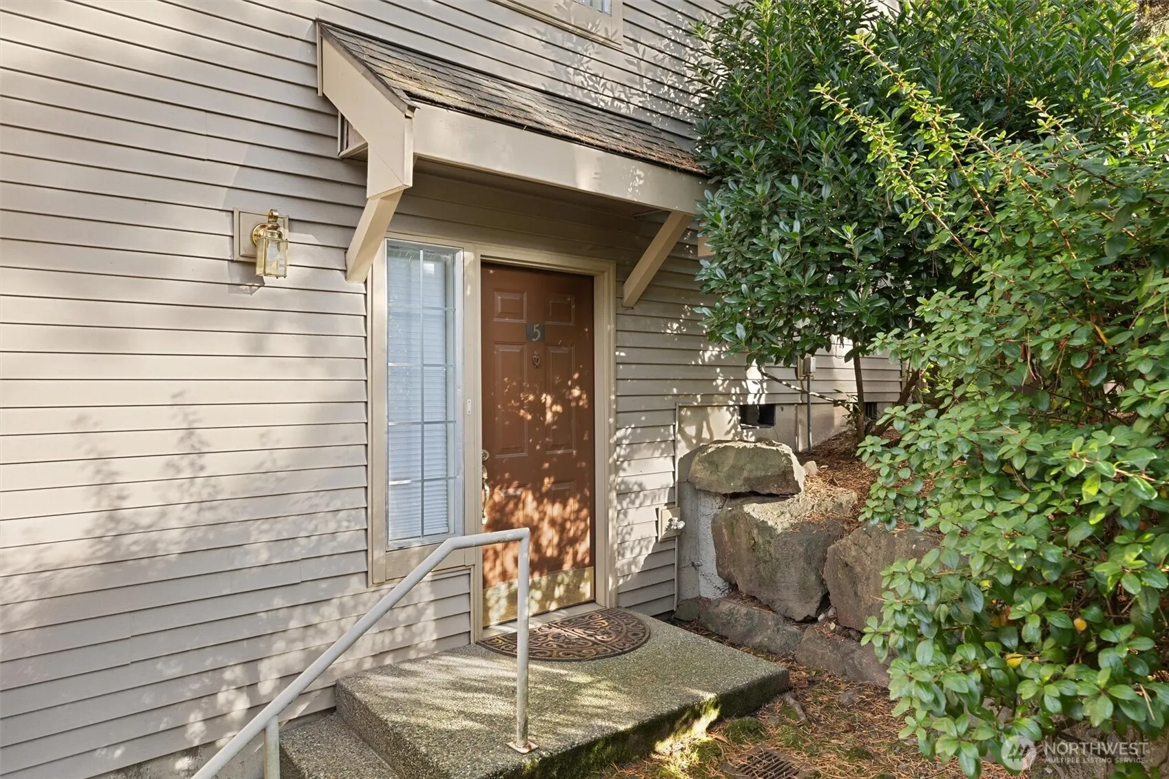 4160 178th Lane SE #5, Bellevue, WA 98008