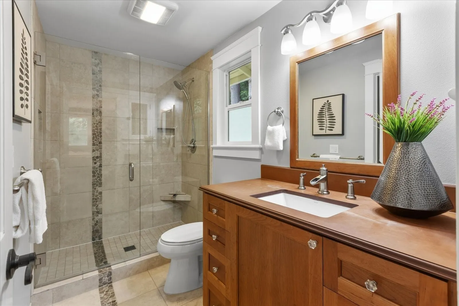 20012 NE 177th Street , Woodinville, WA 98077