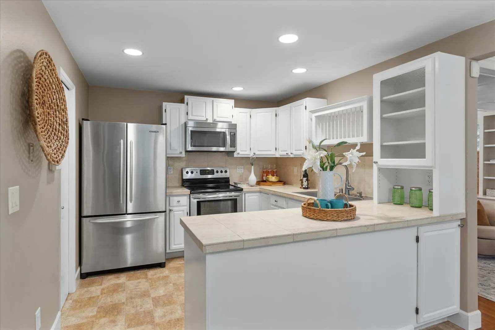 20012 NE 177th Street , Woodinville, WA 98077