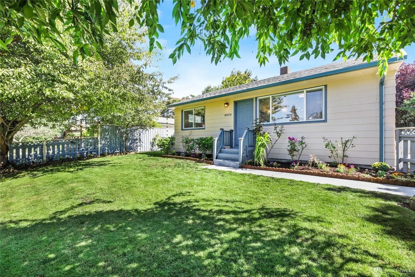 8826 22nd Avenue SW, Seattle, WA 98106