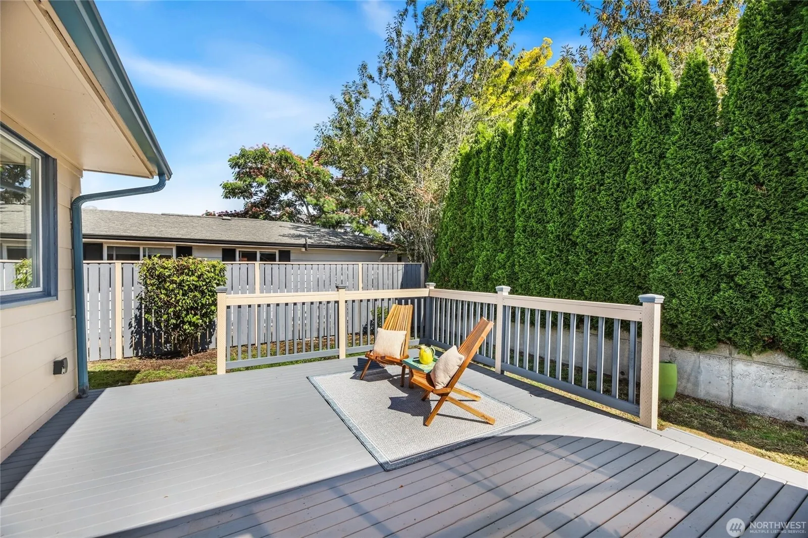 8826 22nd Avenue SW, Seattle, WA 98106