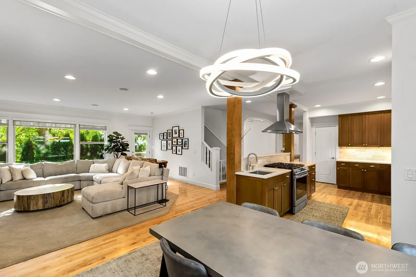 327 15th Avenue , Kirkland, WA 98033