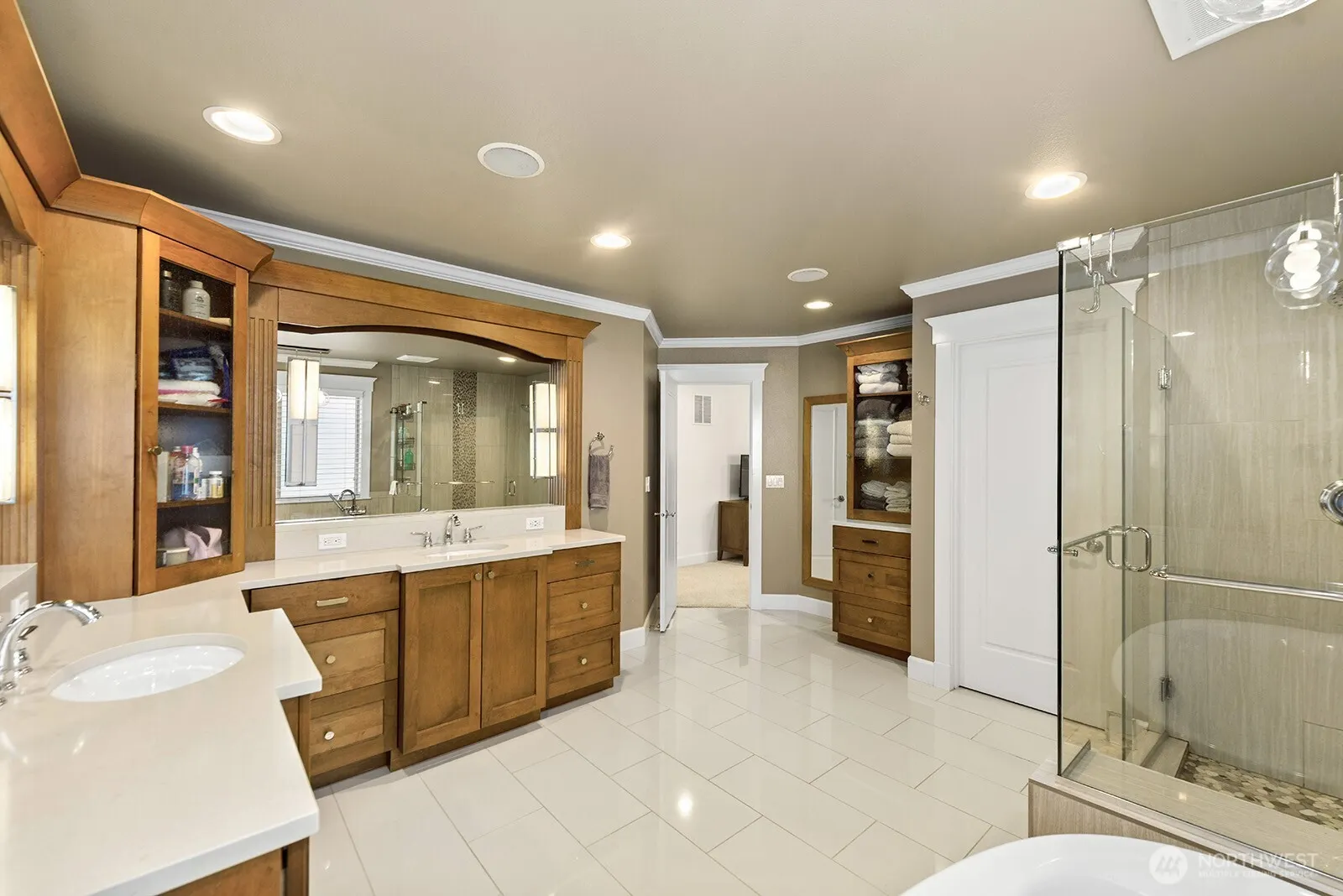 327 15th Avenue , Kirkland, WA 98033